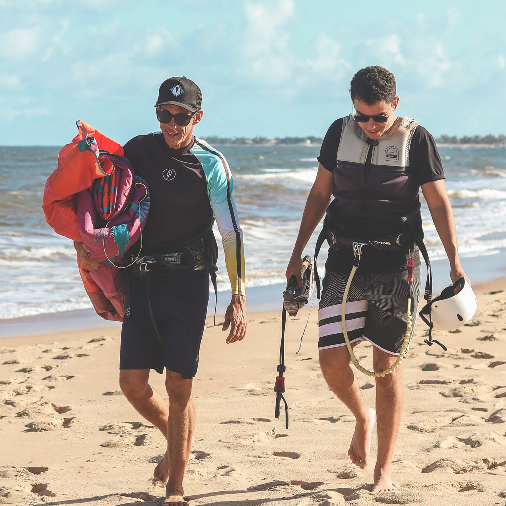 Kitesurf lesson on the North Coast of Bahia